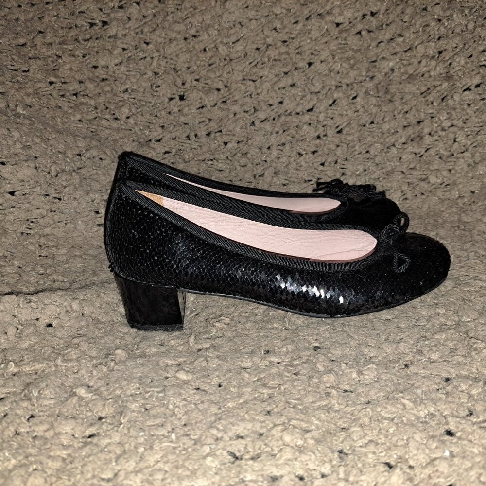 PRETTY BALLERINAS-Black Sequined-Bow-Heel 1.75" Patent Leather-Sz 37-Near Mint - Picture 5 of 6